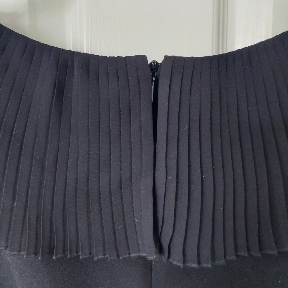 Talbots Size 8 Black Sleeveless Ruffled Neckline Knee Length Dress - Picture 5 of 7